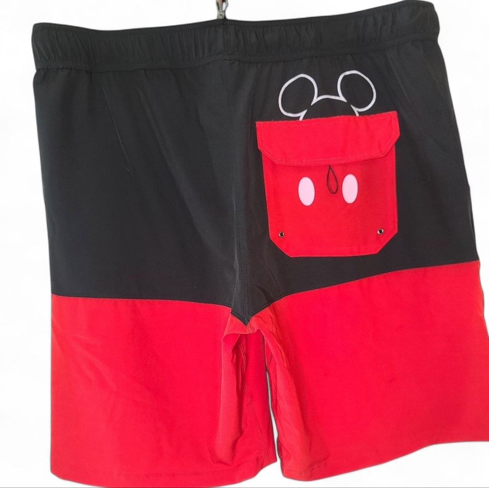 HOT TOPIC Disney's Mickey Mouse Swim Trunks Men's Sz.38 NWT